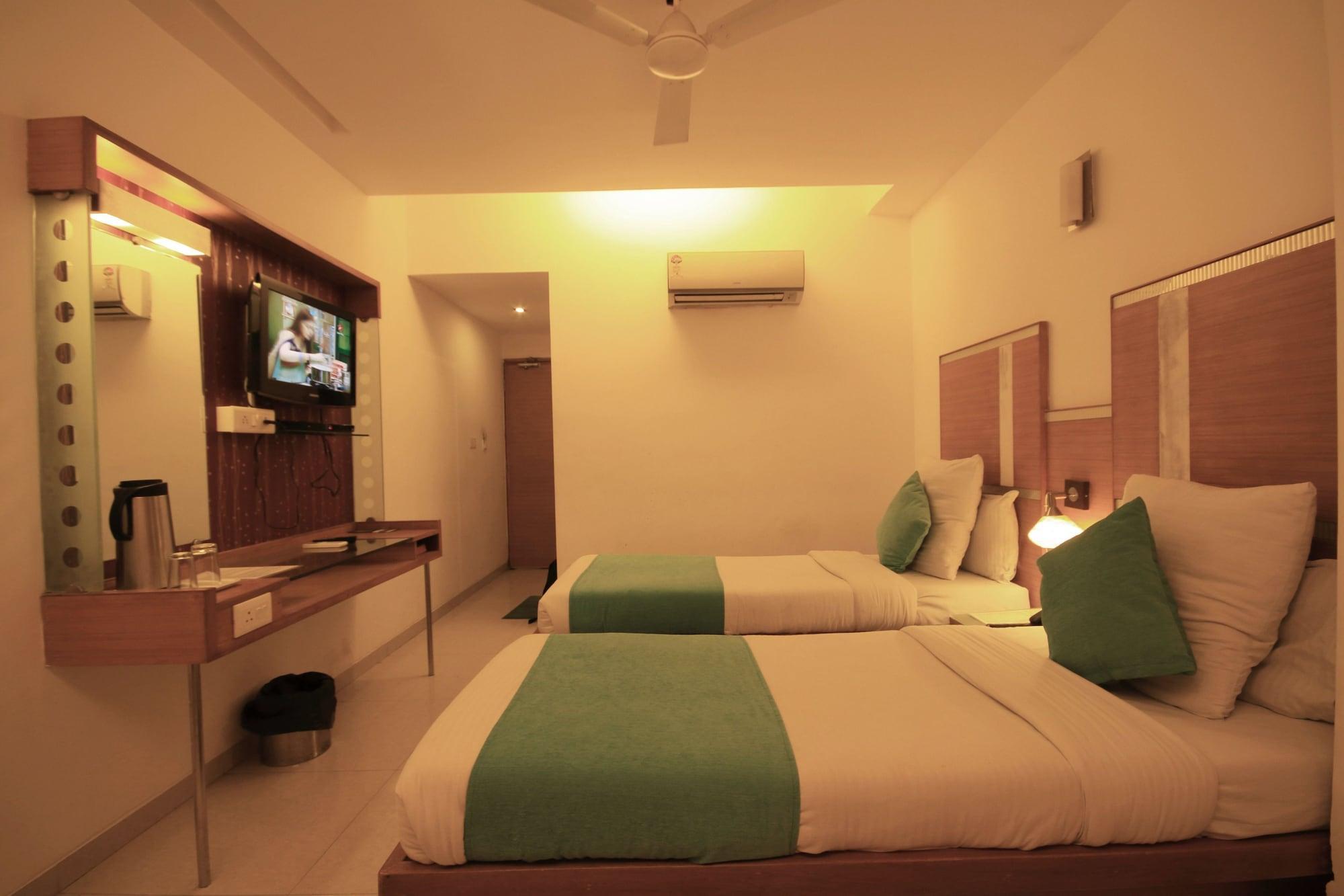 OYO 891 Hotel Kadamb Inn Ahmedabad Exterior foto