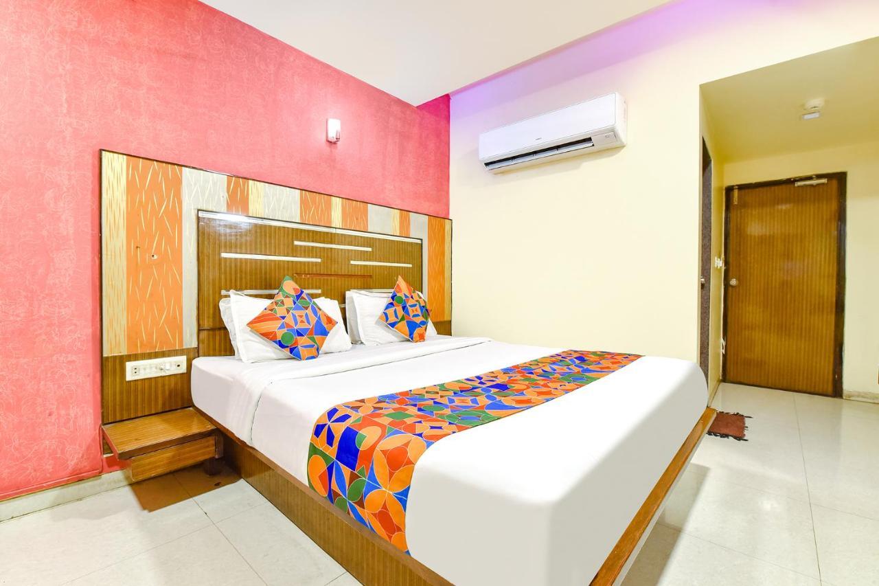 OYO 891 Hotel Kadamb Inn Ahmedabad Exterior foto