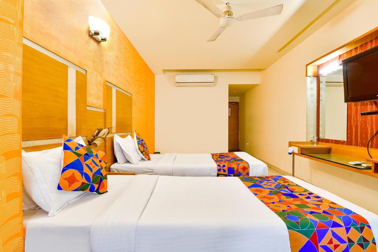 OYO 891 Hotel Kadamb Inn Ahmedabad Exterior foto